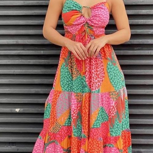 vestido jaquitaa farm estampado m 141255776?action_source=31319&ref=home_home&rsp=1&rspix=1