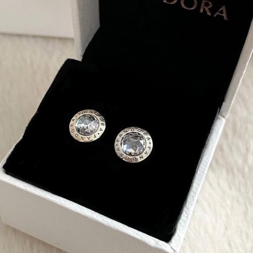 brinco pandora 134518789?action_source=67326&ref=home_home&rsp=1&rspix=1