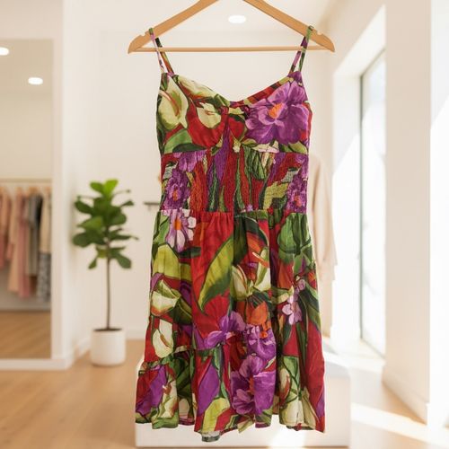 farm novo c tag vestido curto estampado g 140877379?action_source=67222&ref=home_home&rsp=1&rspix=1
