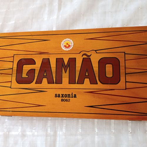 antigo tabuleiro e pecas de madeira para jogo de gamao 135641141?action_source=68875&ref=home_home&rsp=1&rspix=1