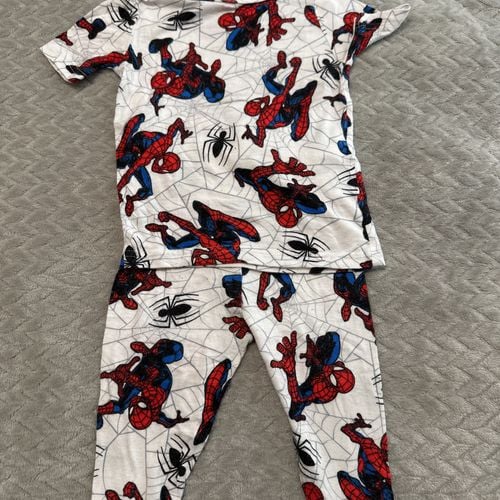 pijama marvel homem aranha 12m 142681903?action_source=74617&ref=home_home&rsp=1&rspix=1