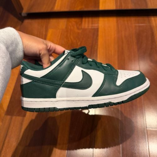 tenis nike dunk low team green 35 150341327?action_source=72767&ref=home_home&rsp=1&rspix=1