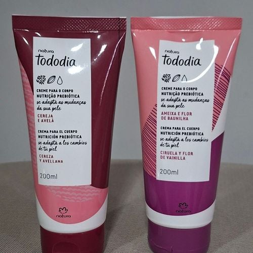 kit 2 cremes hidratantes natura tododia 200ml cereja e avela ameixa e flor de baunilha 152107589?action_source=74384&ref=home_home&rsp=1&rspix=1