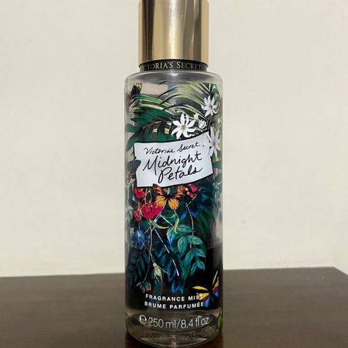 body splash victoria s secret midnight petals 250ml 153092390?action_source=76403&ref=home_home&rsp=1&rspix=1