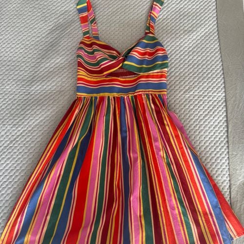 vestido farm listra oasis m 150164432?action_source=74549&ref=home_home&rsp=1&rspix=1