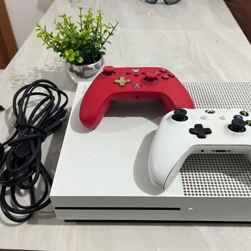 xbox one video game 119459197?action_source=56597&ref=home_home&rsp=1&rspix=1