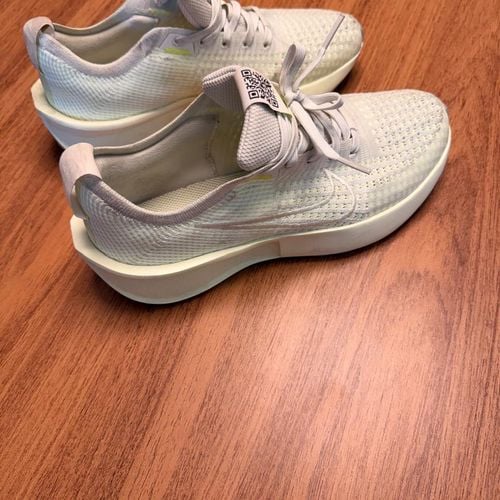 tenis nike branco 36 146131671?action_source=76398&ref=home_home&rsp=1&rspix=1