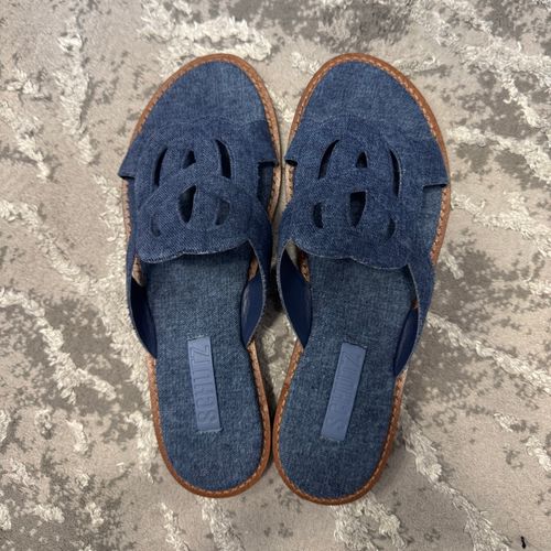 rasteira schutz jeans 114509578?action_source=68872&ref=home_home&rsp=1&rspix=1