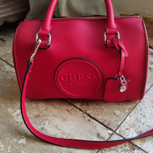 bolsa bau guess 126580215?action_source=71545&ref=home_home&rsp=1&rspix=1