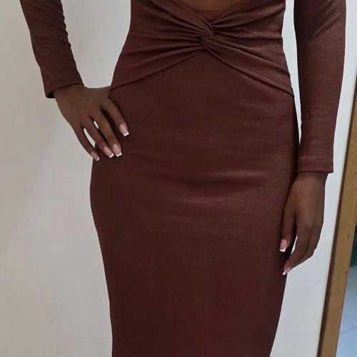 vestido longo marrom manga comprida m 146655978?action_source=74549&ref=home_home&rsp=1&rspix=1