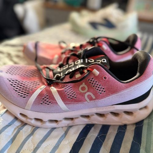 tenis on running cloudflow rosa 41 151167816?action_source=76398&ref=home_home&rsp=1&rspix=1
