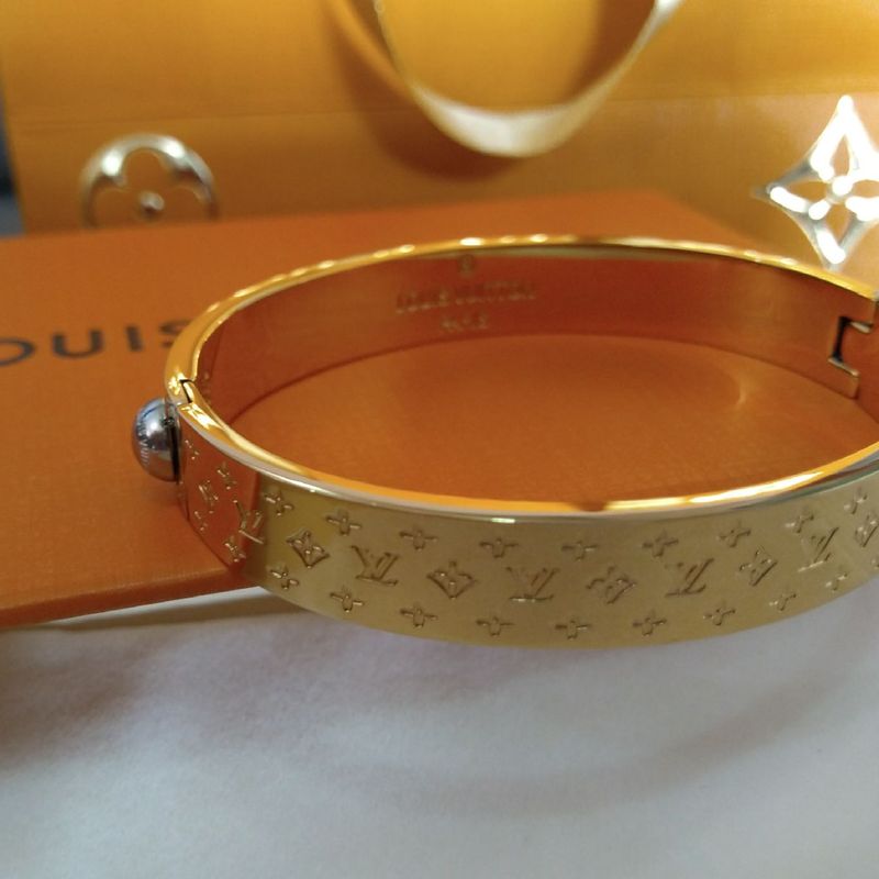 Pulseira Bracelete Louis Vuitton Nanogram, Jóia Feminina Louis-Vuitton  Nunca Usado 38907964