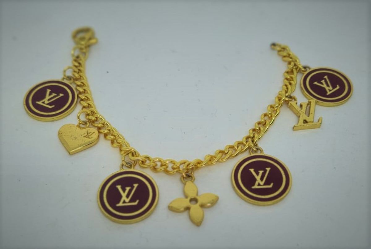 Pulseira Linda, Fica Super Legal para Pendurar em Bolsa Louis Vuitton, Bijuteria Feminina Louis Vuitton Usado 90998574