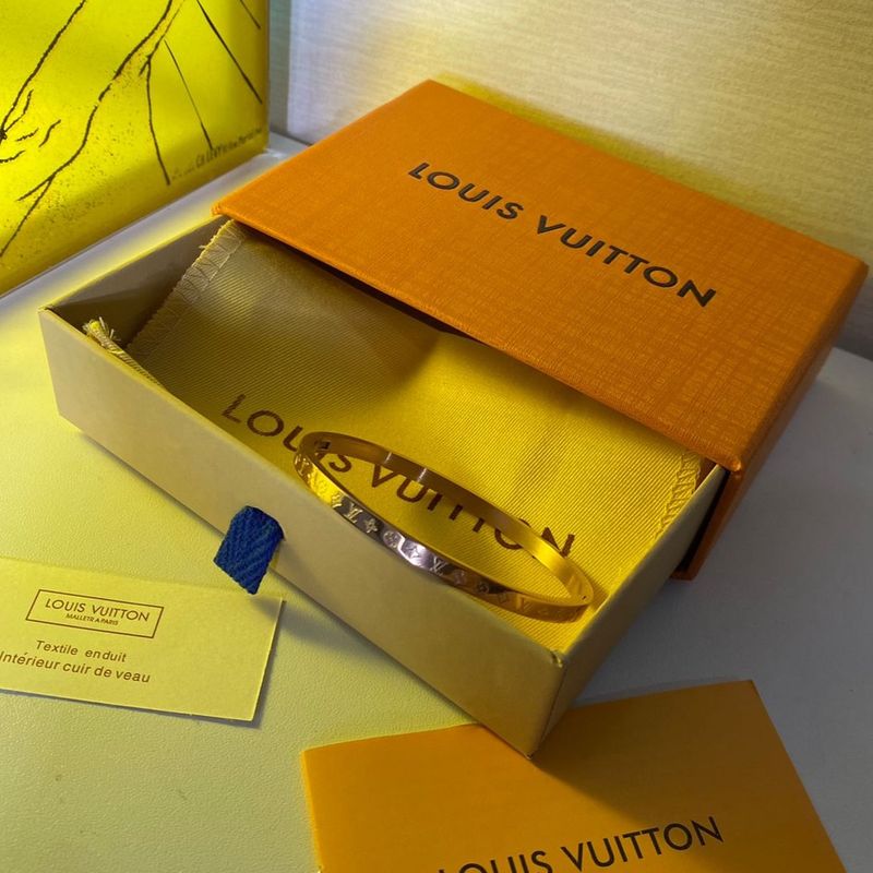Brinco Louis Vuitton | Bijuteria Feminina Louis Vuitton Nunca Usado  90109603 | enjoei