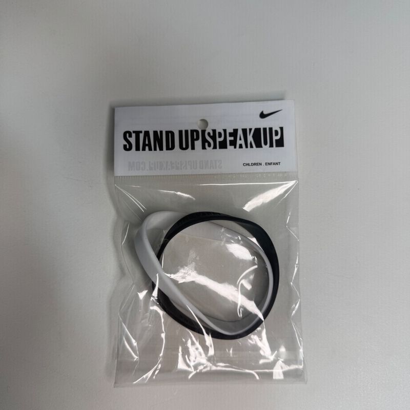 Pulseira Nike Stand Up Speak Up | Nike Nunca Usado 122141786 | enjoei