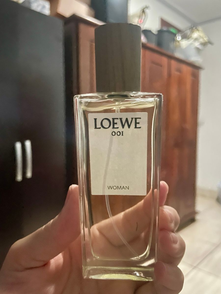 Loewe 001 Woman Eau de Parfum - Perfume Feminino 50ml