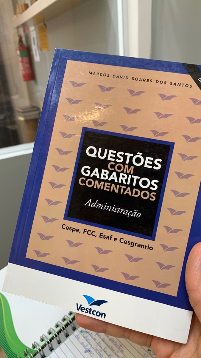 Questões Com Gabaritos Comentados De Administração | Livro Vestcon ...