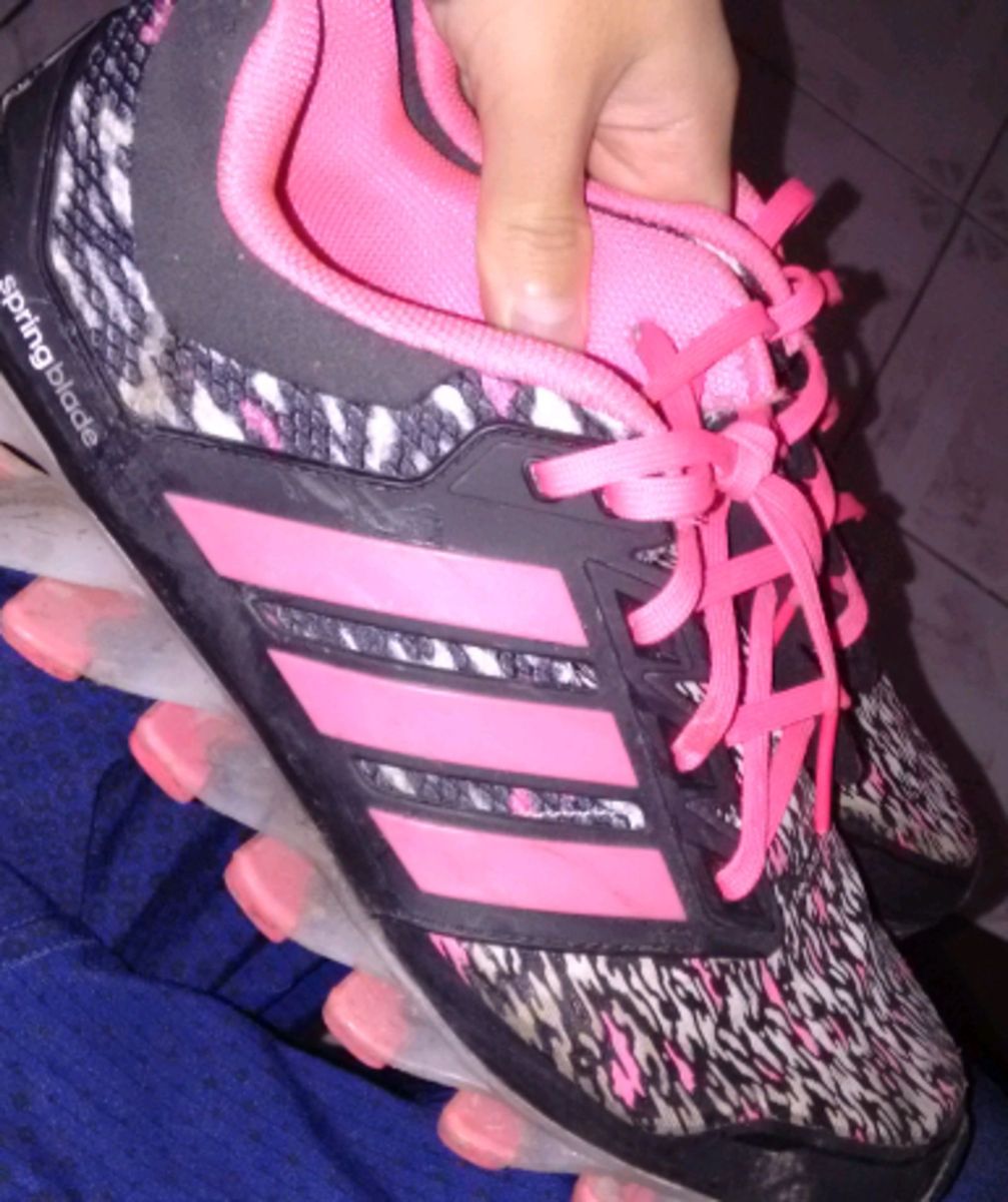 springblade rosa e preto