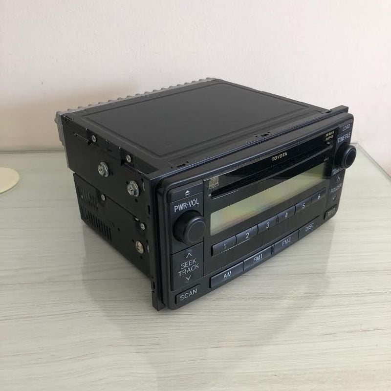Rádio Original Hilux Sw4 | Toyota Usado 96672062 | enjoei