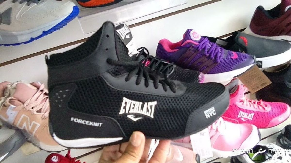botinha everlast preta