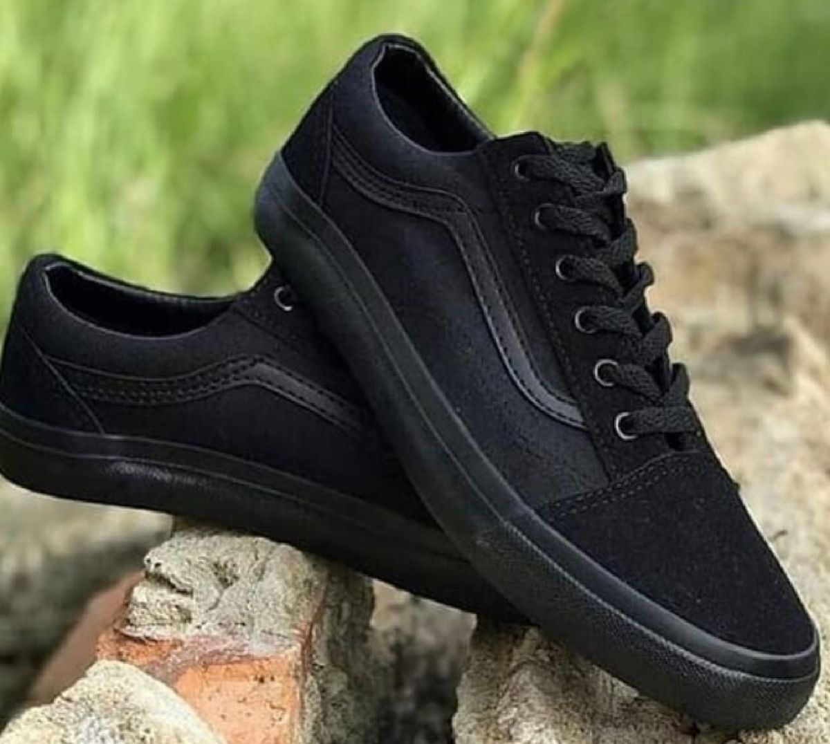 sapato preto da vans