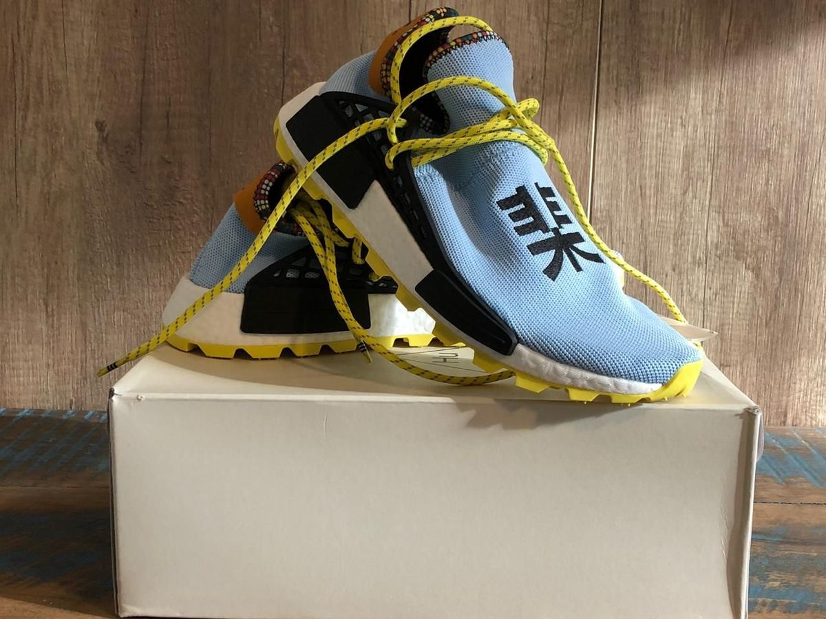 tenis adidas nmd human race