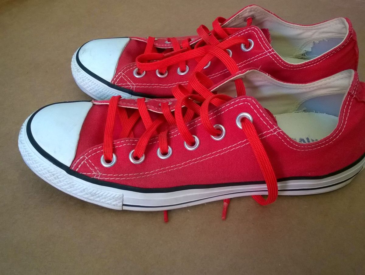 all star branco com vermelho