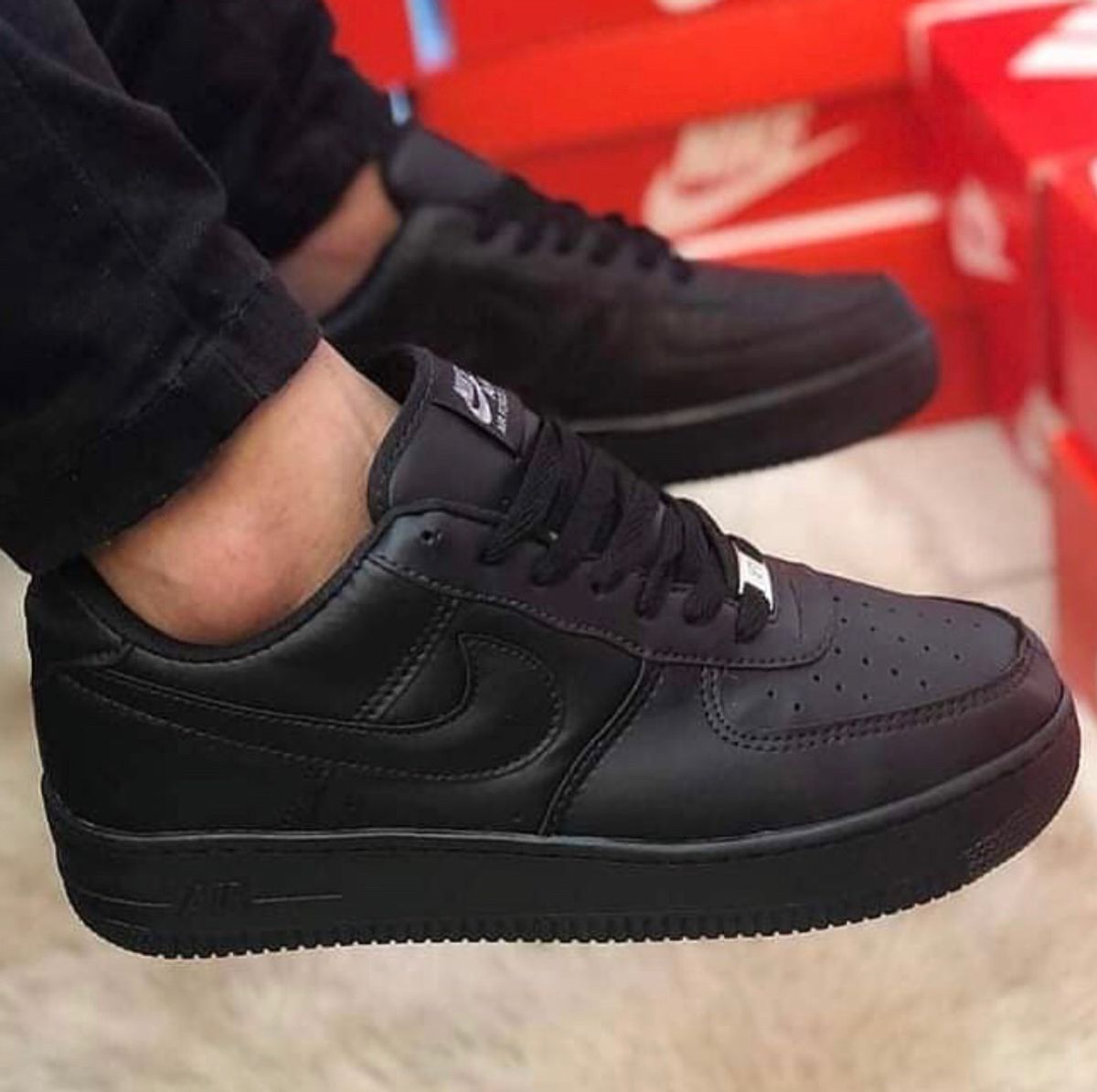 nike air force cano baixo preto