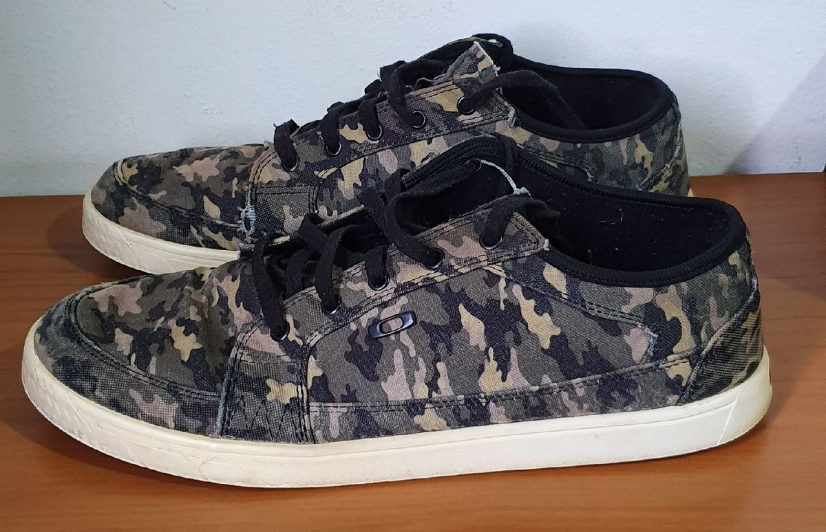 tenis oakley masculino camuflado