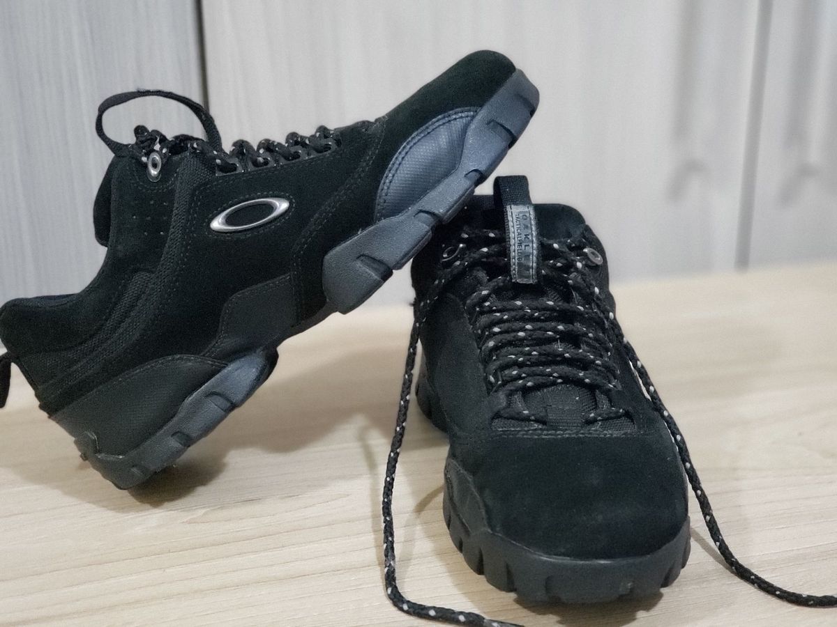 tênis oakley modoc preto