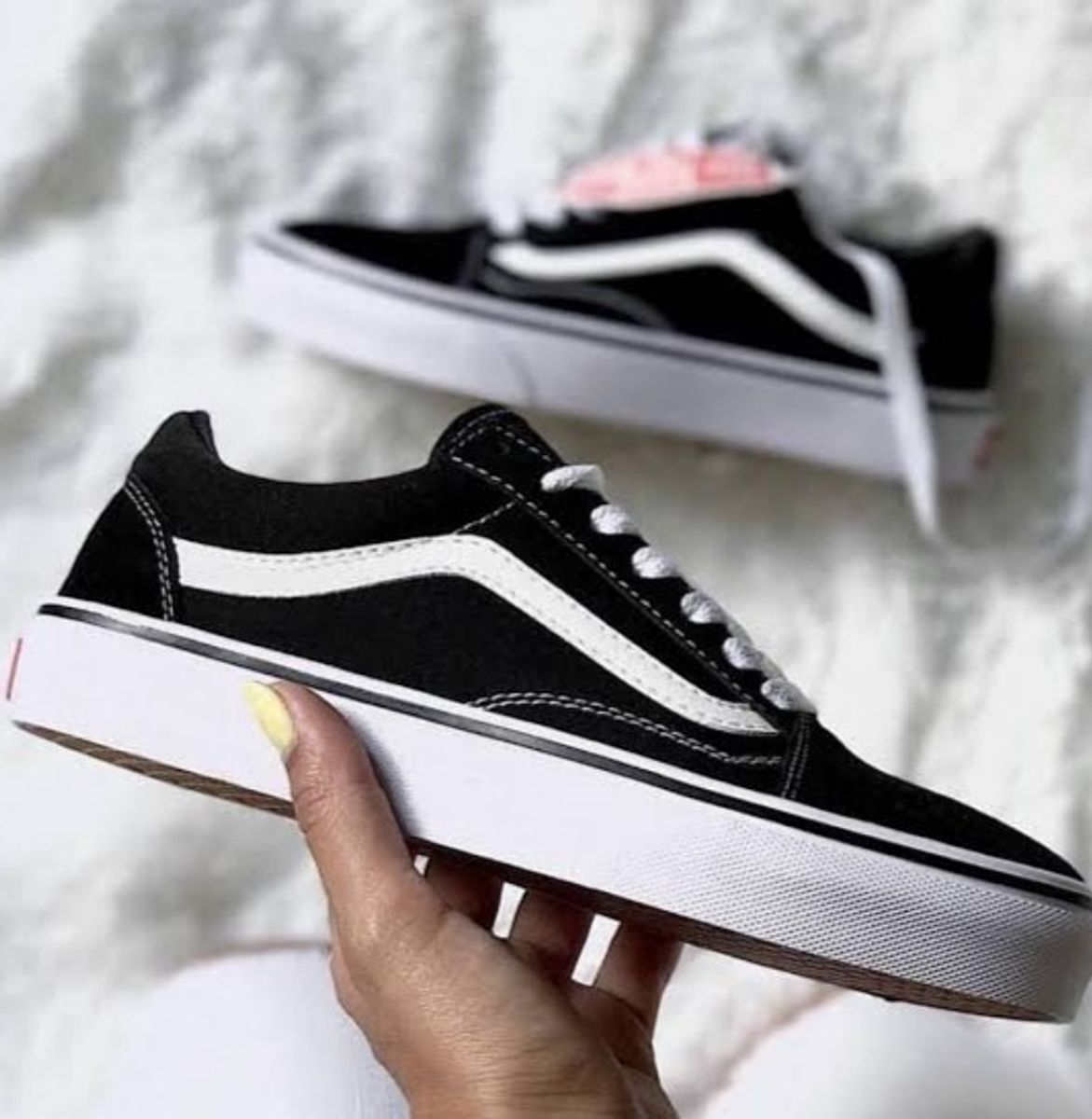 vans todo preto com listra branca
