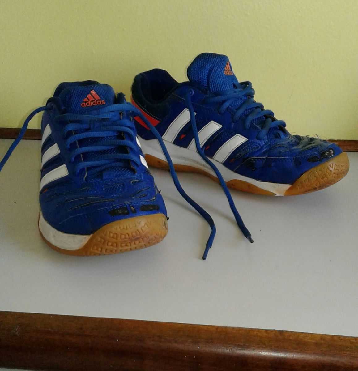 tenis adidas handebol antigo