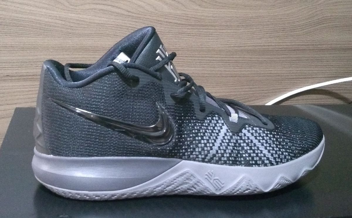 tenis basquete tamanho 47