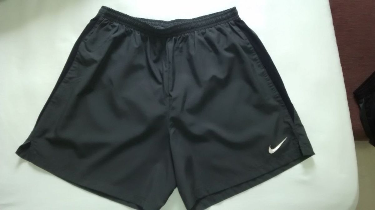 short corrida nike masculino