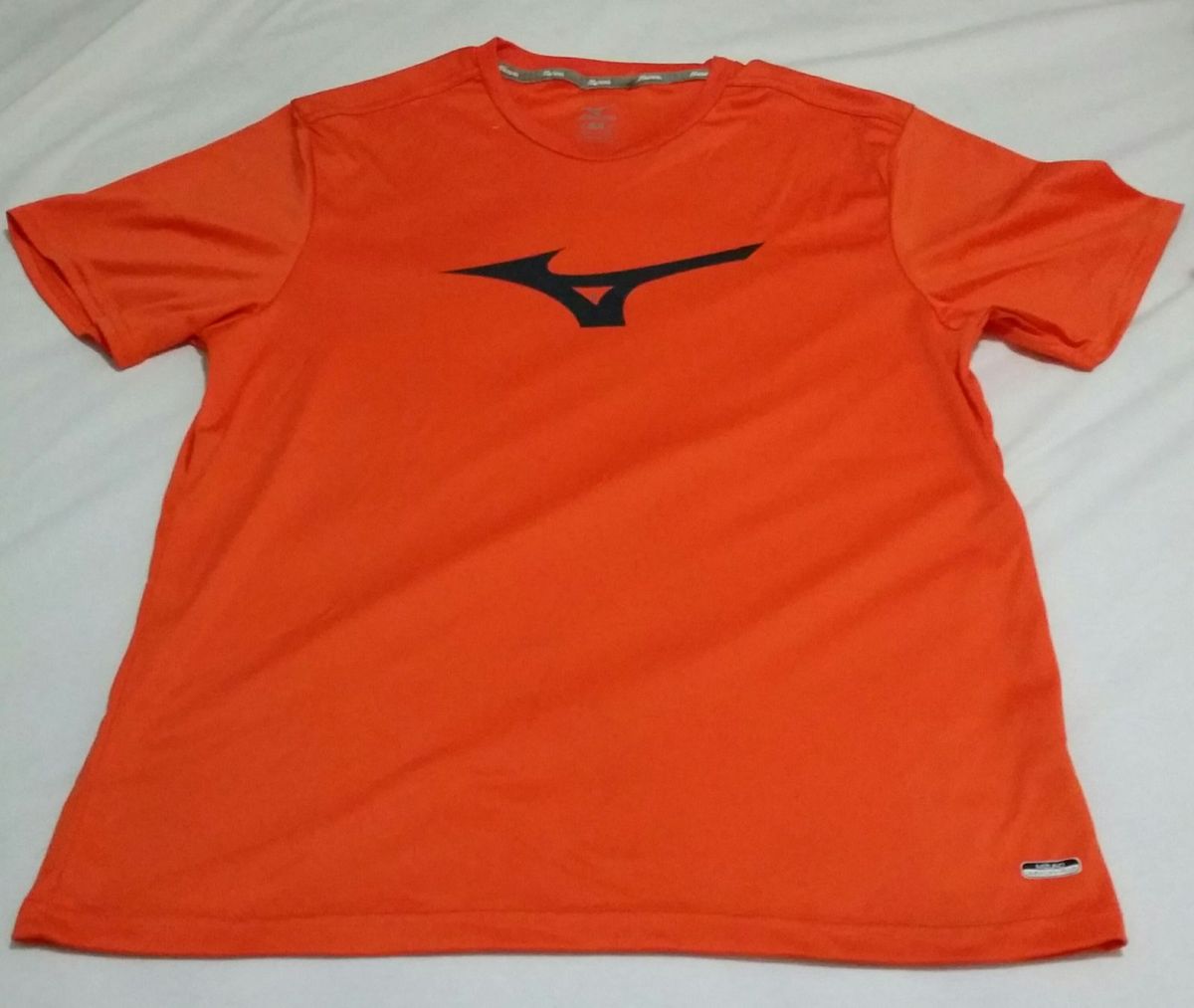 camiseta dry fit mizuno