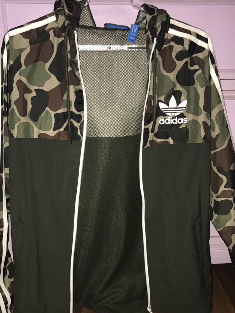 jaqueta camuflada masculina adidas