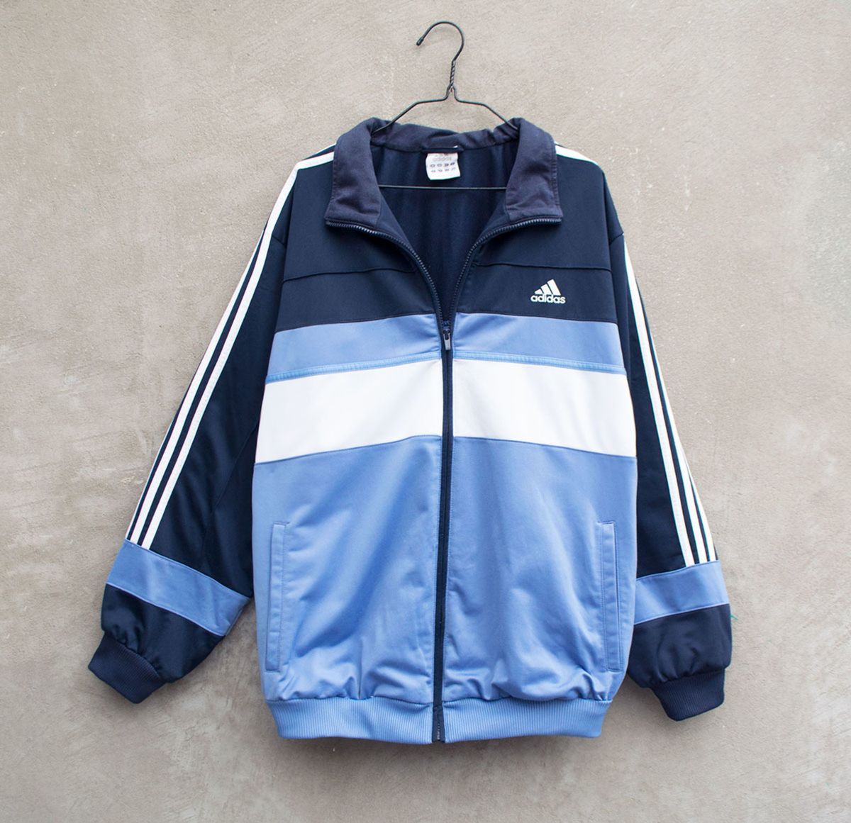 casacos vintage adidas