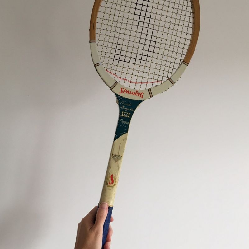 Raquette de tennis vintage Pancho Gonzales en bois avec presse