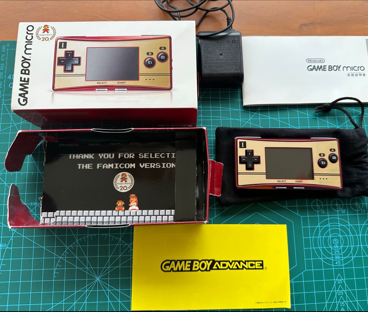 Raro Game Boy Micro Edição Especial 20 Anos do Famicom em Excelente ...