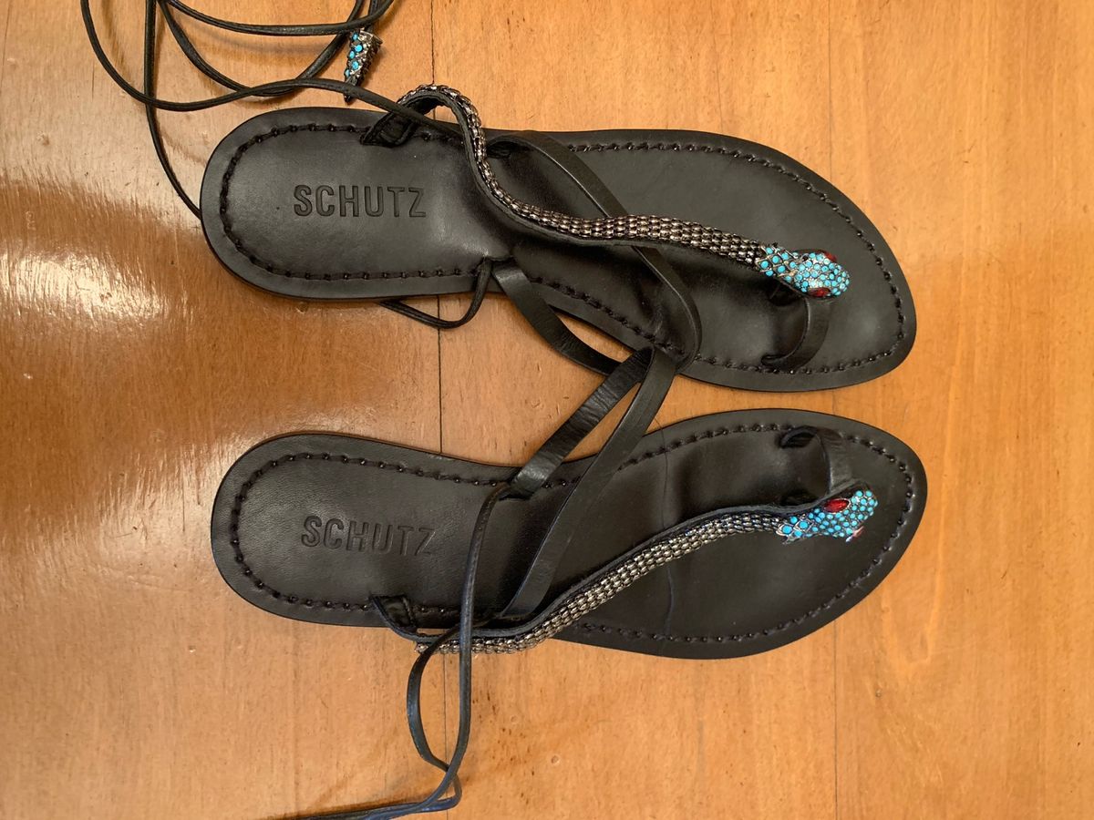 rasteira cobra schutz