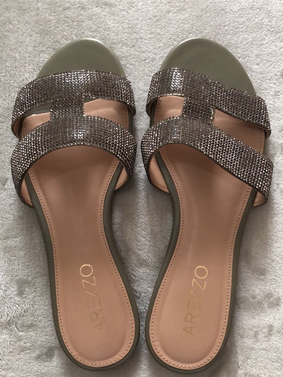 rasteira verde arezzo