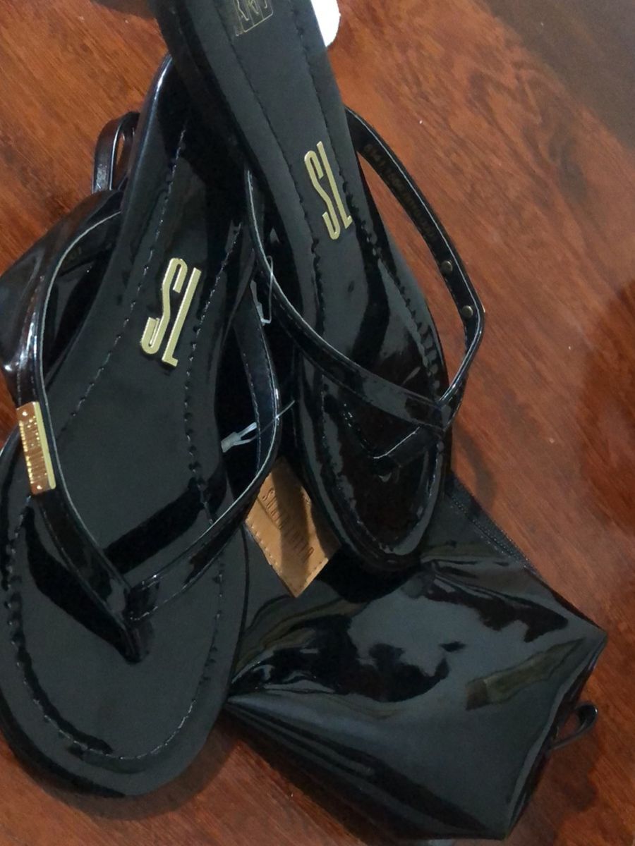 rasteira santa lolla com necessaire