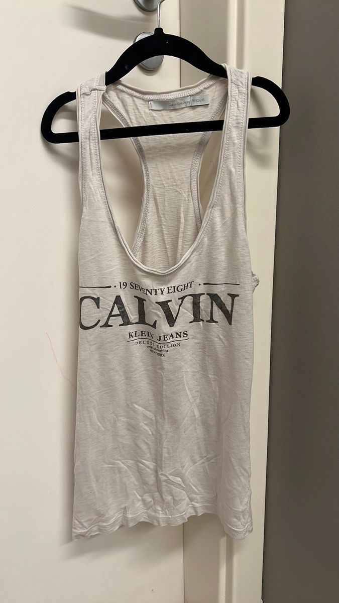 Camisa Calvin Klein  Camisa Feminina Calvin Klein Usado 92170668