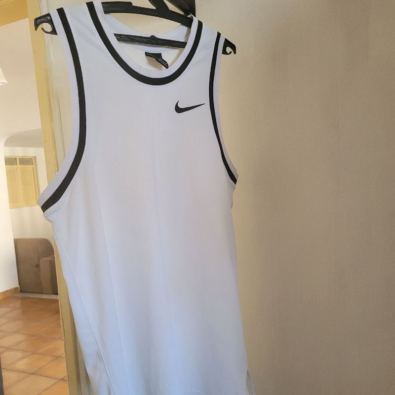 Regata best sale nike branca