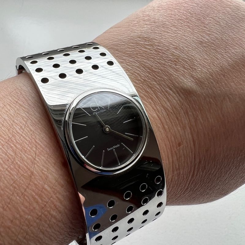 Relógio Calvin Klein Feminino em Aço Grid Relógio Feminino Calvin Klein  Usado 87094969 enjoei