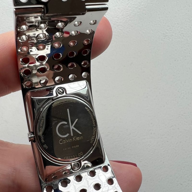 Relógio Calvin Klein Feminino em Aço Grid Relógio Feminino Calvin Klein  Usado 87094969 enjoei - Main Image