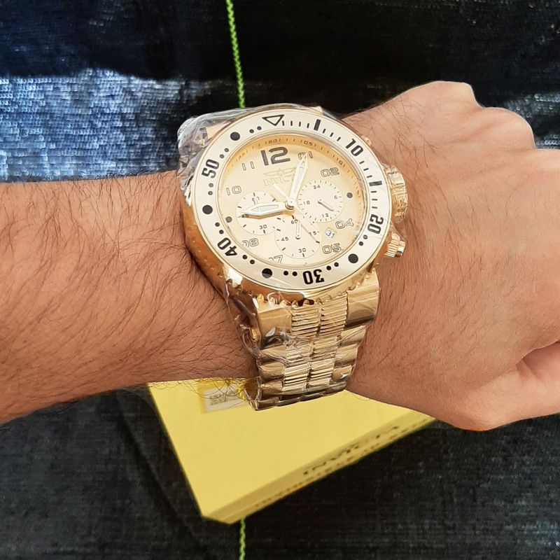 Invicta 25076 discount