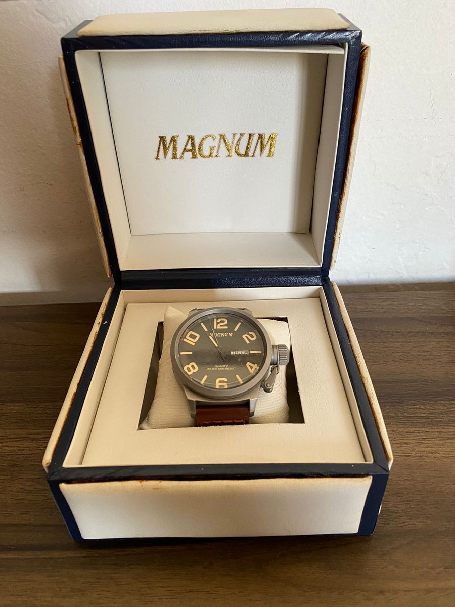 Relógio Magnum Analógico Bronze Masculino Couro Marom MA33399R
