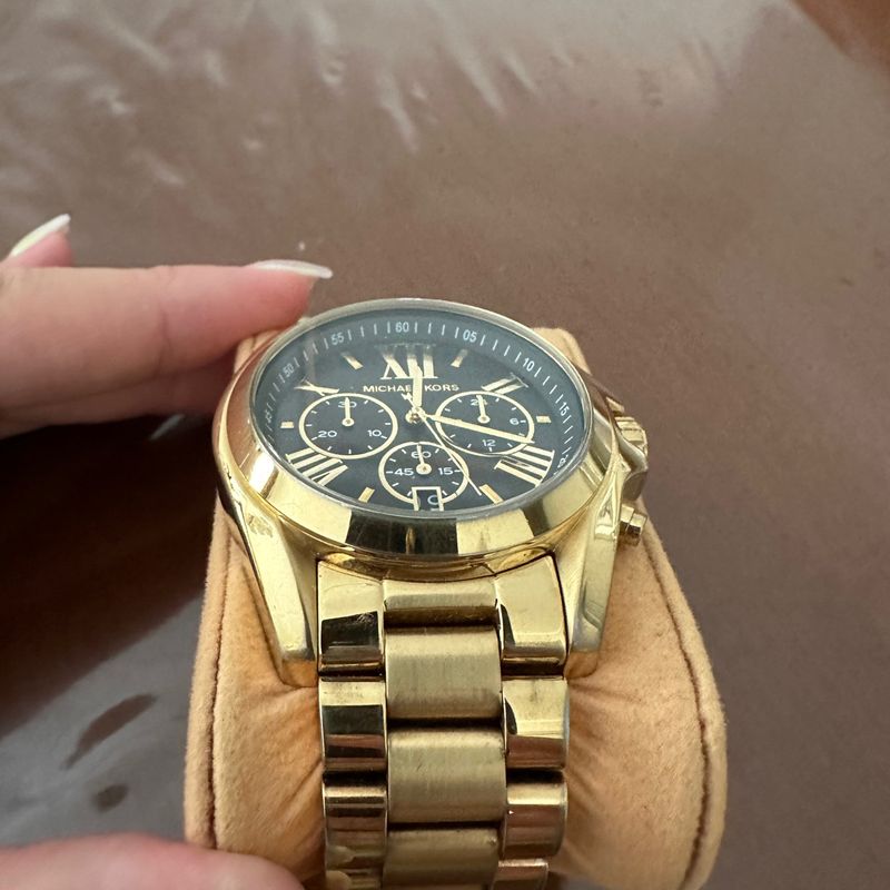 Relogio michael kors fundo hot sale preto