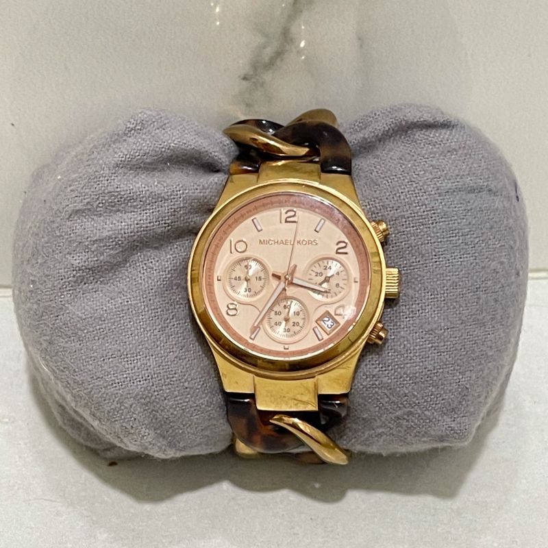 Relogio michael kors pulseira hot sale corrente